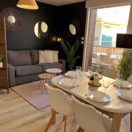 Appartement Bel Avec Piscine Et Vue Bateaux