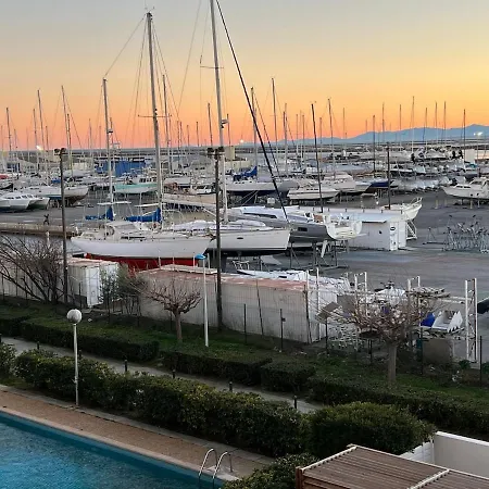 Appartement Bel Avec Piscine Et Vue Bateaux Gruissan