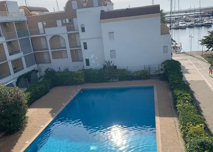 Bel Avec Piscine Et Vue Bateaux グリュイッサン